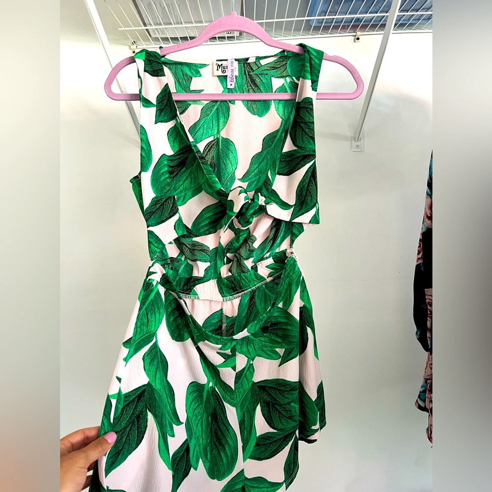 Show me your mumu romper size M